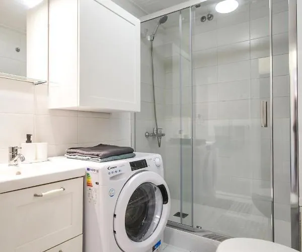 De Diseno Equipado Centrico Moderno * Lloret de Mar